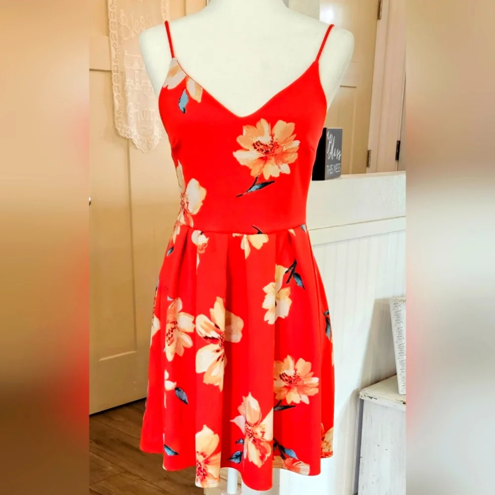 strapless open back dress Zara Red Floral Sweetheart Neck Flutter Sleeve Bow Smocked Back Mini D –  Brie main image 1